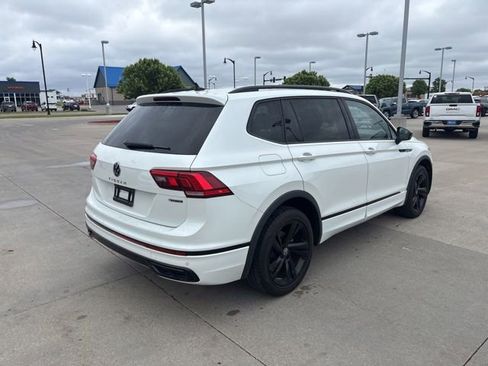 Used 2023 Volkswagen Tiguan SE R-Line AWD/4WD image 7