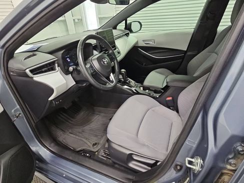 Used 2023 Toyota Corolla SE w/ SE Premium Package FWD image 11