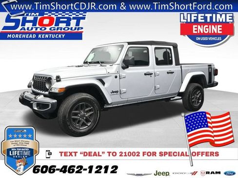 Used 2024 Jeep Gladiator Sport AWD/4WD image 1
