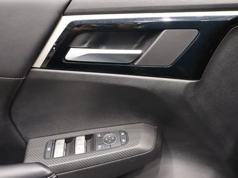 Used 2022 Mitsubishi Outlander SE image 18