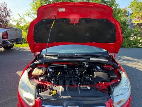Used 2014 Ford Focus SE FWD image 22