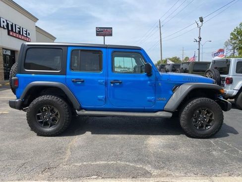 Used 2024 Jeep Wrangler Unlimited image 6
