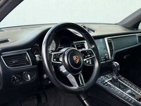 Used 2018 Porsche Macan GTS image 19