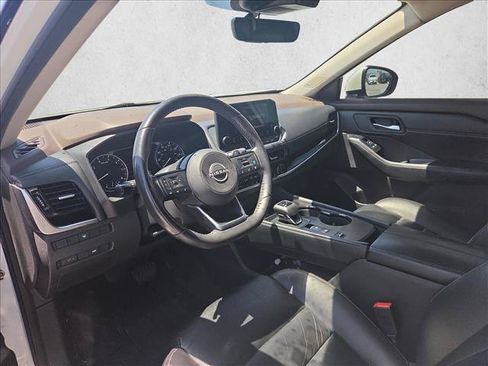 Used 2023 Nissan Rogue SL w/ SL Premium Package FWD image 9