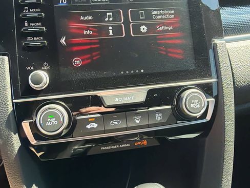Used 2019 Honda Civic Sport image 10