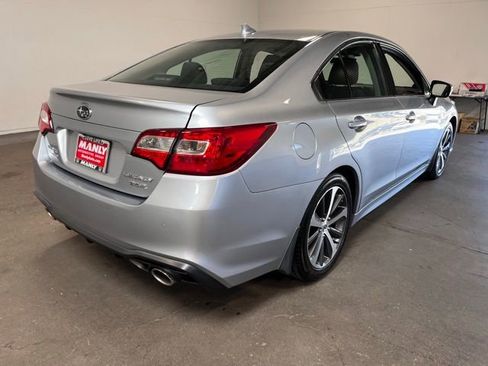 Used 2018 Subaru Legacy 3.6R Limited AWD/4WD image 3