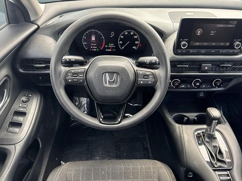 Used 2023 Honda HR-V LX image 27