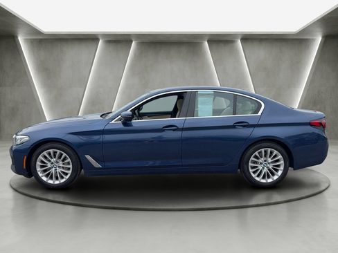 Used 2023 BMW 530i xDrive w/ Convenience Package AWD/4WD image 4