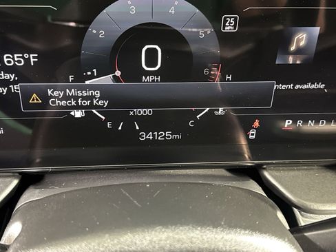 Used 2025 GMC Terrain Elevation FWD image 29