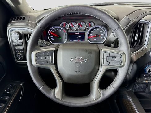 Used 2021 Chevrolet Silverado 1500 LT Trail Boss w/ Convenience Package II image 11