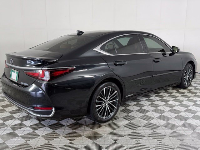 Used 2022 Lexus ES 300h w/ Premium Package FWD image 8