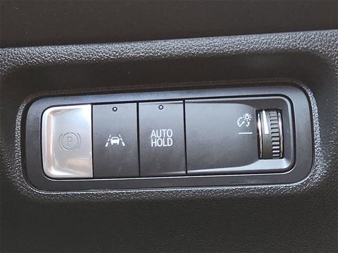 Certified 2024 Honda Prologue Touring image 21