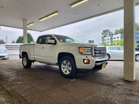 Used 2016 GMC Canyon SLE AWD/4WD image 8