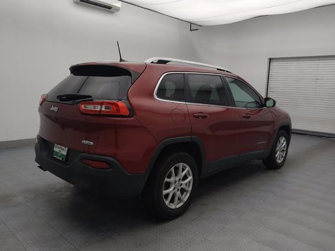 Used 2016 Jeep Cherokee Latitude w/ Cold Weather Group image 9