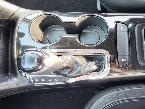 Used 2018 Chevrolet Cruze Premier w/ Enhanced Convenience Package image 20