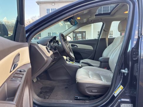 Used 2014 Chevrolet Cruze LTZ w/ RS Package image 9