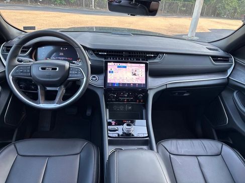 New 2024 Jeep Grand Cherokee Limited 4xe w/ Luxury Tech Group II image 13