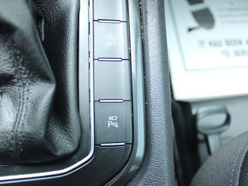 Used 2019 Volkswagen Tiguan SEL Premium w/ 3rd Row Seat Package AWD/4WD image 24
