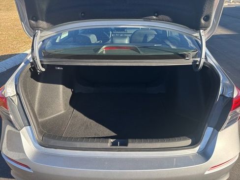 Used 2023 Honda Civic Sport image 5