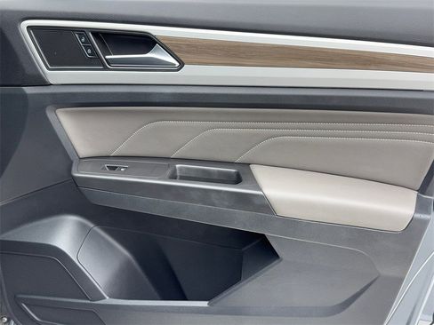 Used 2023 Volkswagen Atlas SEL image 50