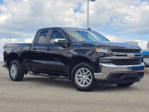 Used 2021 Chevrolet Silverado 1500 LT AWD/4WD image 2