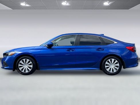 Used 2022 Honda Civic LX image 2