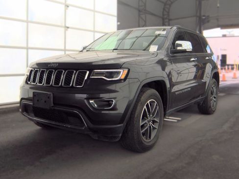 Used 2019 Jeep Grand Cherokee Limited w/ Luxury Group II AWD/4WD image 3