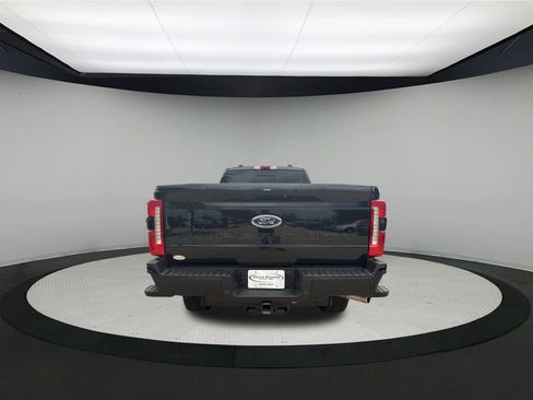 Used 2024 Ford F250 Lariat w/ Tremor Off-Road Package image 5