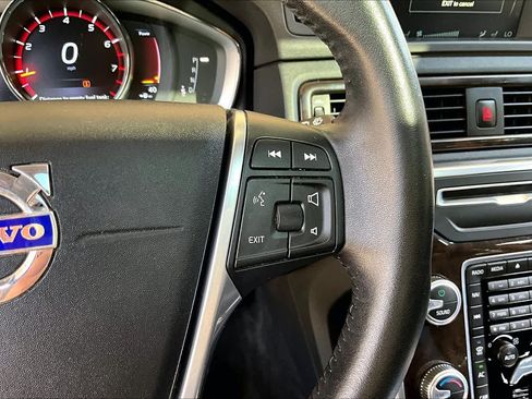 Used 2016 Volvo XC70 T5 Premier w/ Proximity Package AWD/4WD image 25