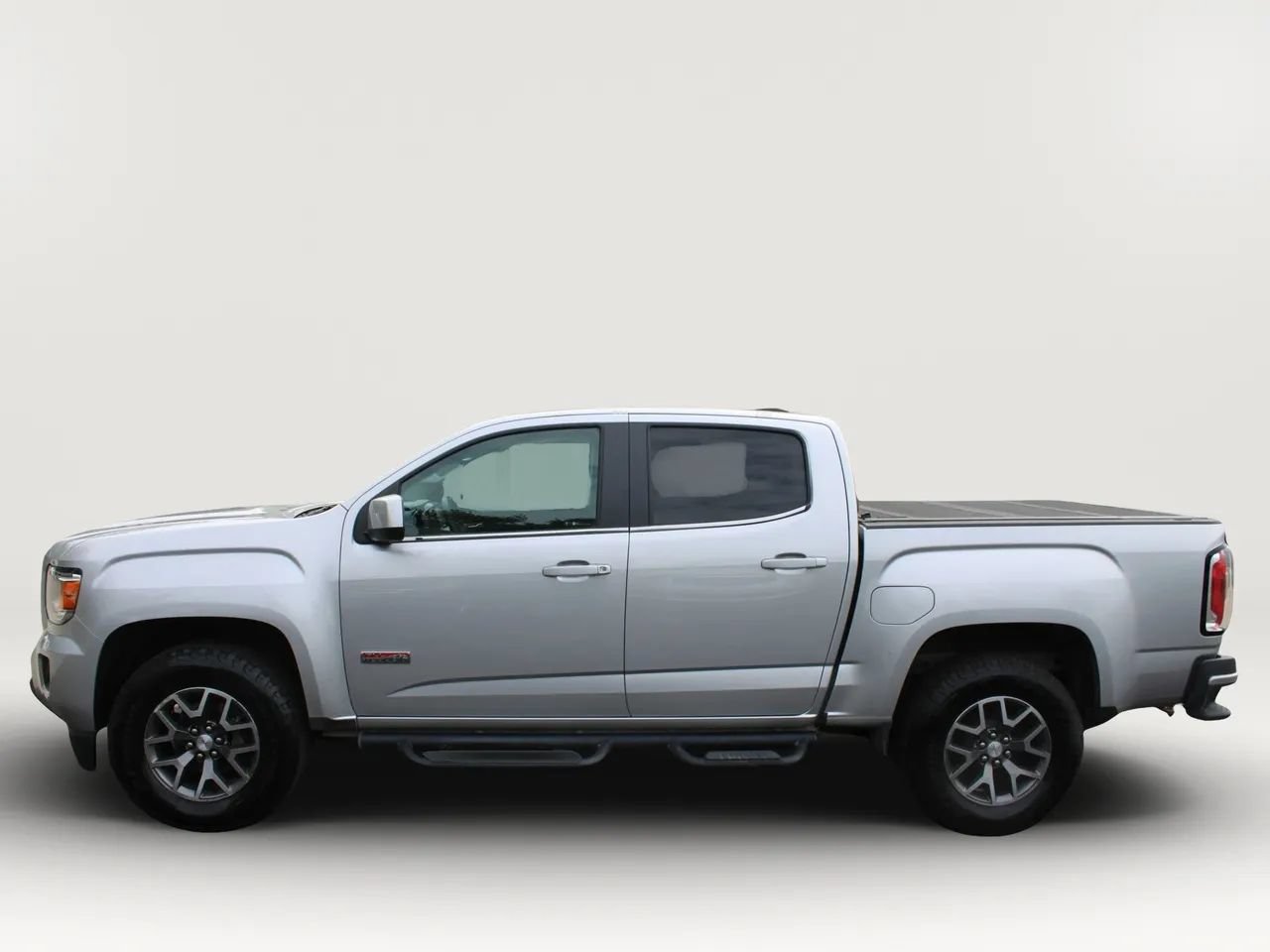 Used 2016 GMC Canyon SLE w/ All Terrain Adventure Package AWD/4WD image 5