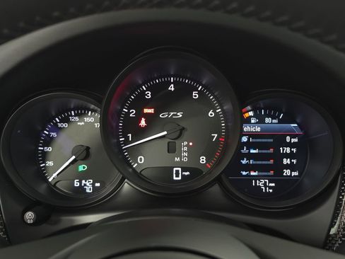 Certified 2026 Porsche Macan GTS image 15