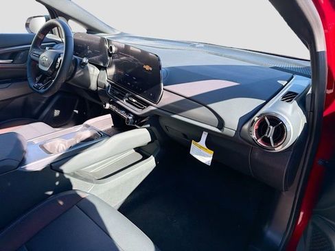New 2026 Chevrolet Equinox EV RS AWD/4WD image 20