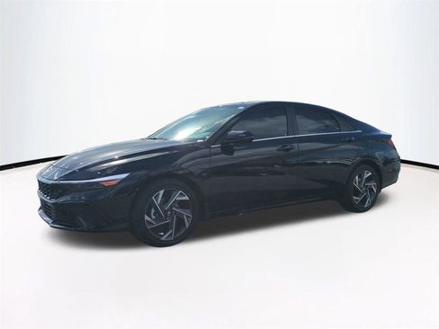 New 2026 Hyundai Elantra Limited image 9
