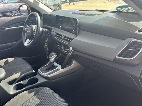 Used 2026 Kia Seltos LX AWD/4WD image 30