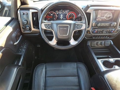Used 2015 GMC Sierra 2500 Denali w/ Duramax Plus Package image 11