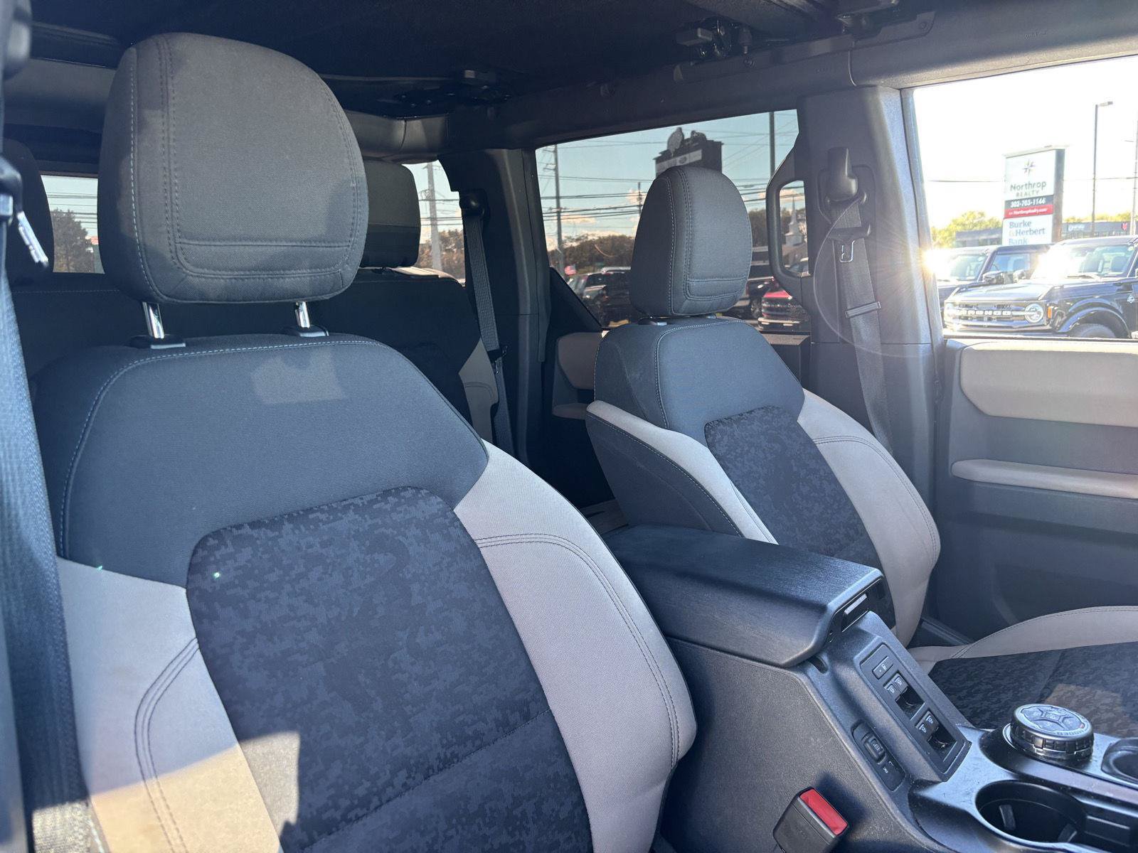 Used 2022 Ford Bronco Wildtrak AWD/4WD image 19