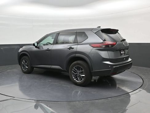 Used 2024 Nissan Rogue S AWD/4WD image 5