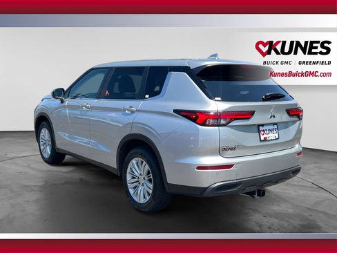 Used 2022 Mitsubishi Outlander ES AWD/4WD image 8