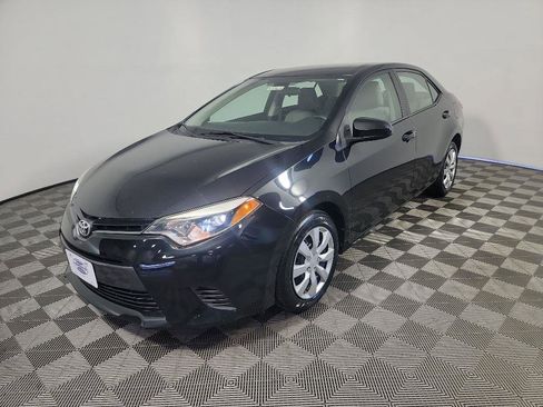 Used 2015 Toyota Corolla LE image 12