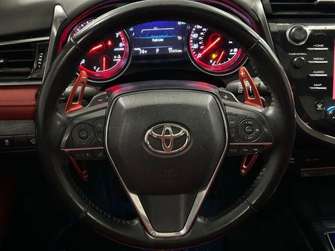 Used 2019 Toyota Camry XSE FWD image 3
