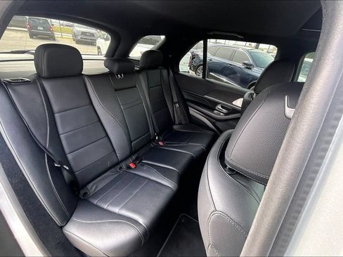 Used 2021 Mercedes-Benz GLE 450 4MATIC image 37