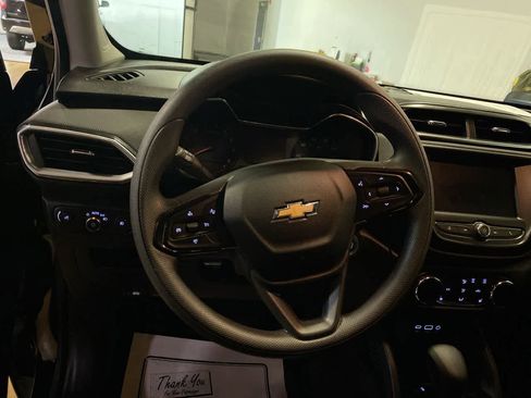Used 2023 Chevrolet TrailBlazer LT image 16