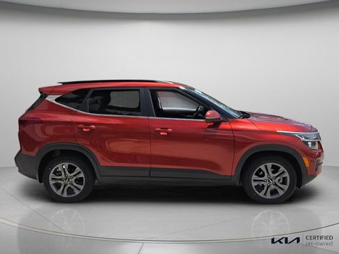 Certified 2023 Kia Seltos S FWD image 4