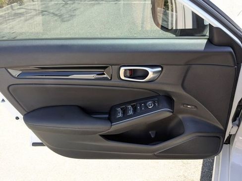 Certified 2023 Honda Civic Touring image 32