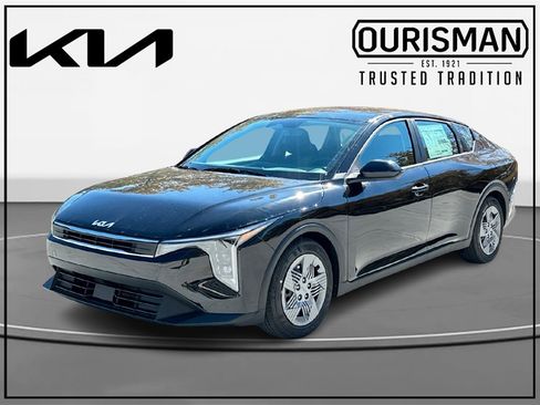 New 2025 Kia K4 LX image 2