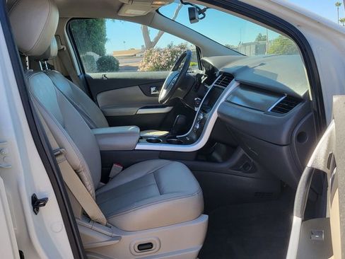 Used 2013 Ford Edge SEL image 18