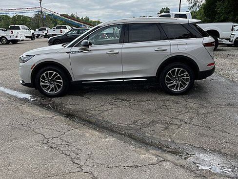 Used 2022 Lincoln Corsair FWD image 4