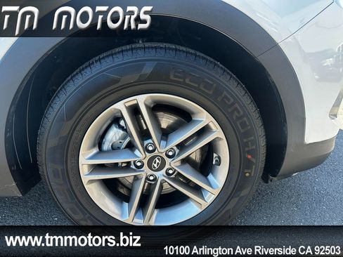 Used 2018 Hyundai Santa Fe Sport AWD/4WD image 10