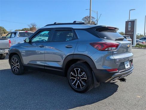 Used 2021 Chevrolet TrailBlazer ACTIV w/ Technology Package image 6