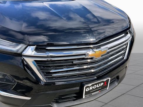 Used 2023 Chevrolet Traverse LT FWD image 31